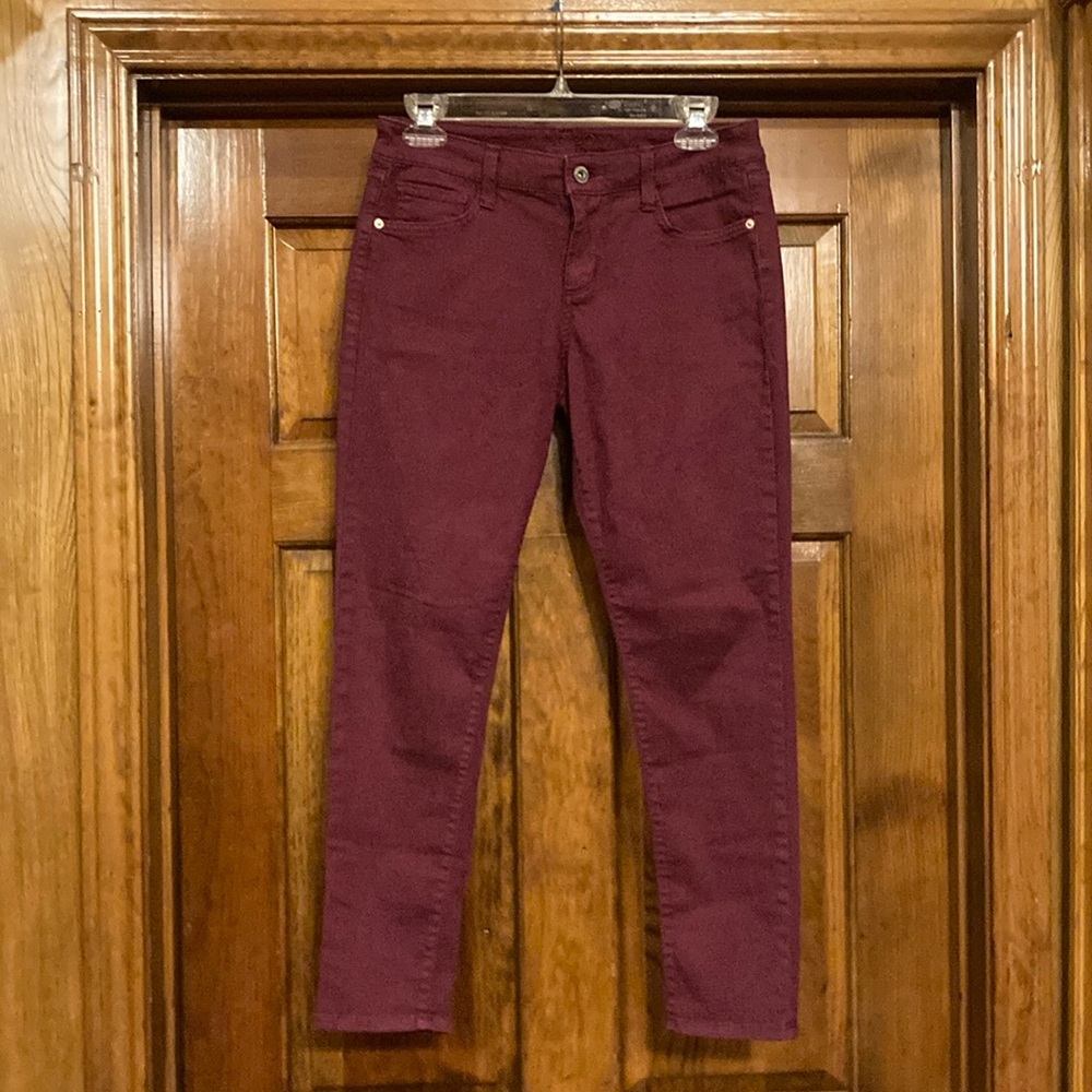 Size 7 Arizona Jeans - Maroon Skinny
